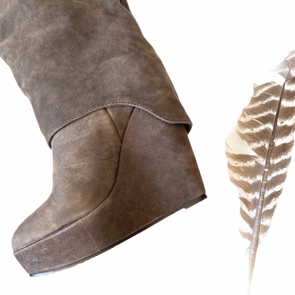 Elizabeth + James ❉ Knee High Platform Tall Boots ❉ Brown Nubuck Leather Suede ❉ - Picture 4 of 15